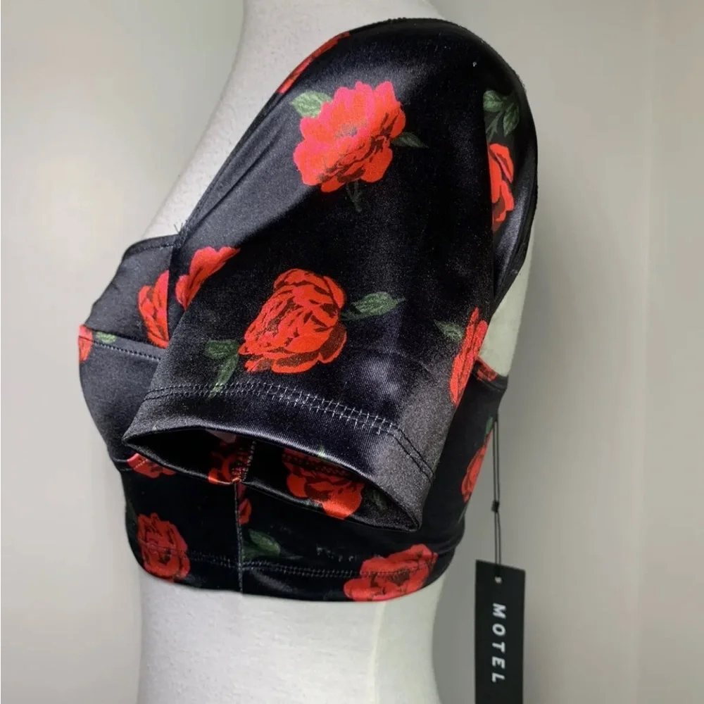 MOTEL ROCKS Yoona Crop Top Black Floral Satin Stretch Rose Size Small UK 10 - Picture 4 of 9